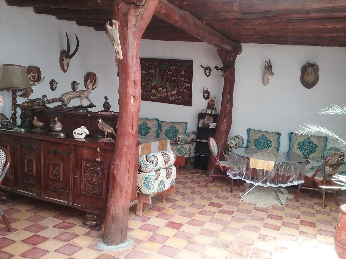 Relais De Tahla * Aïn Bou Mahdi